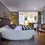 Chateau-hotel De 2*