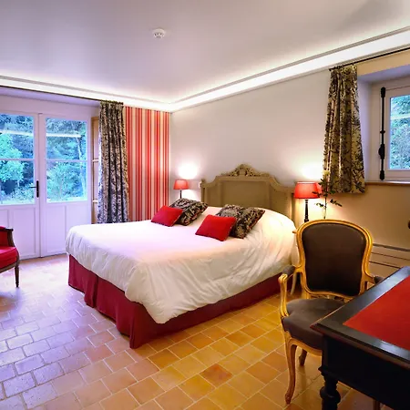 Chateau-hotel De מלון 2*