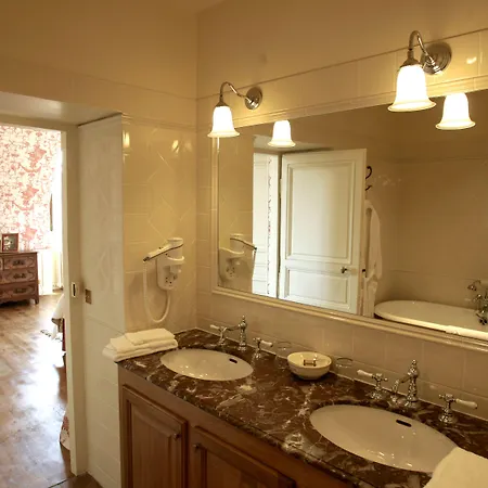 Chateau-hotel De 2* Bourron-Marlotte