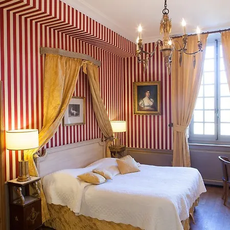 Chateau-hotel De 2* Bourron-Marlotte