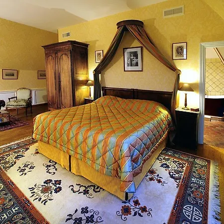 Chateau-hotel De 2* Bourron-Marlotte