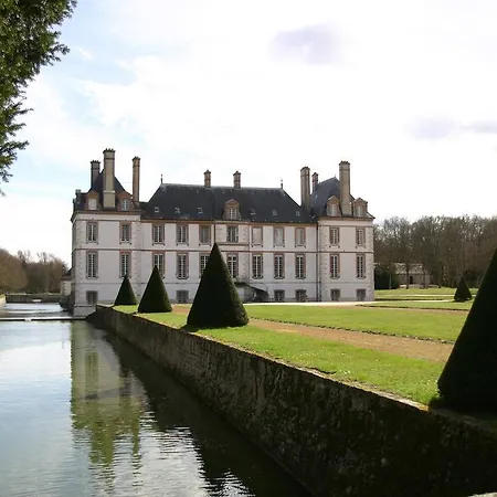 מלון Chateau-hotel De Bourron-Marlotte