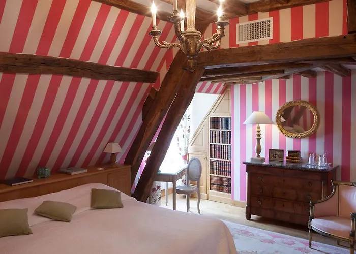 מלון Chateau-hotel De Bourron-Marlotte